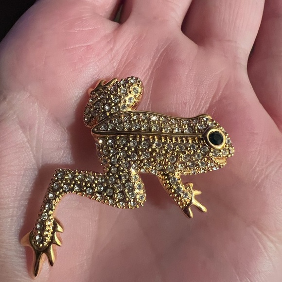 JBK Signed Gold Rhinestone Frog Brooch - Picture 2 of 3